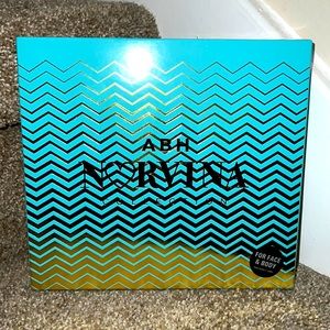 ✨🆕 ABH Norvina Pro Pigment Pallet Vol. 2